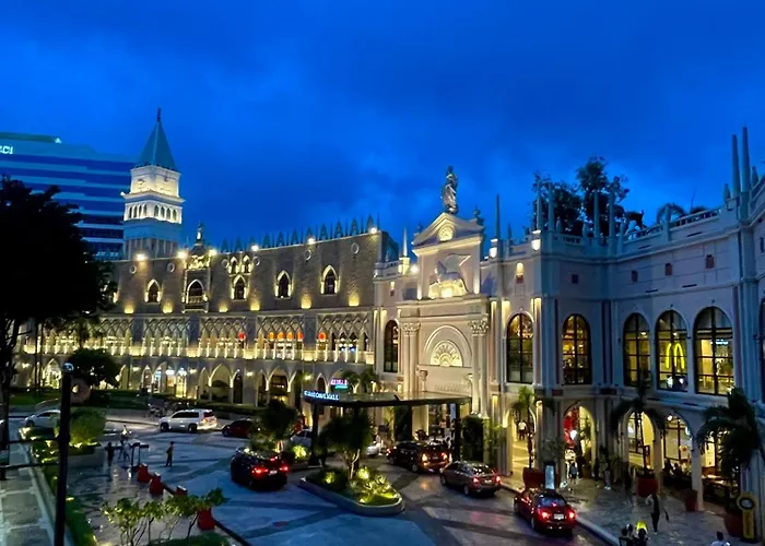 Aparthotel 1br Bgc Venice Grand Canal Staycation 4*